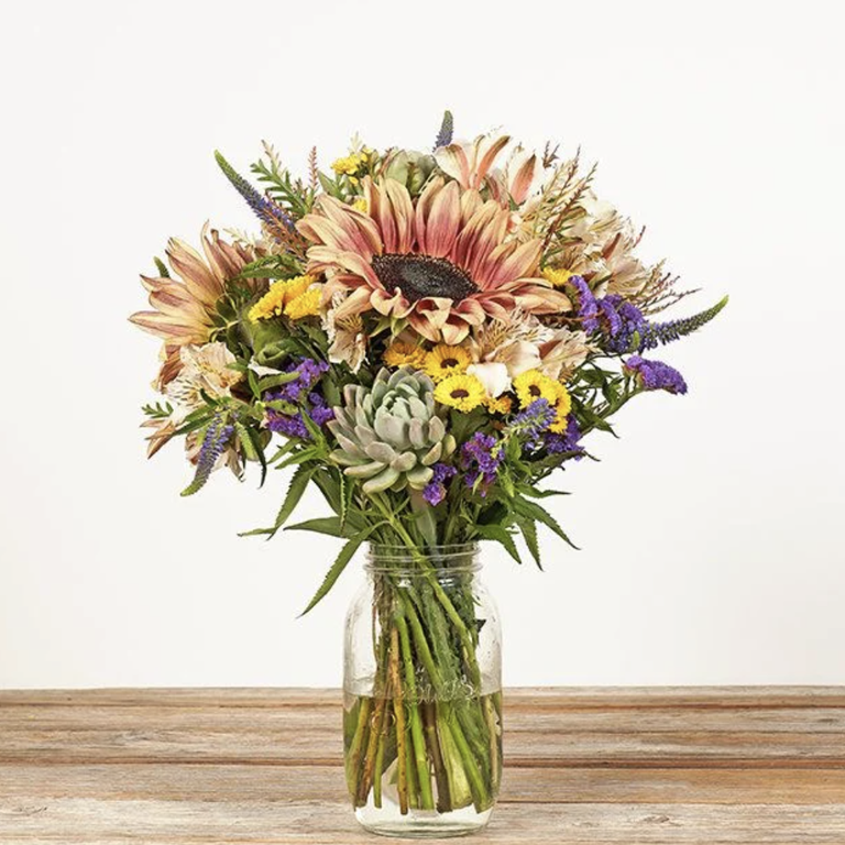 The Best Thanksgiving Flower Arrangement Ideas For Your Table
