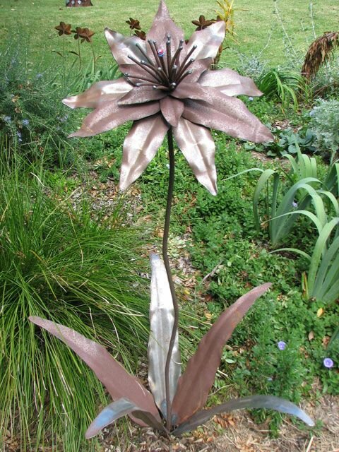 1000 Metal Garden Art Ideas Will Amaze You, Metal Garden Ornaments Flowers